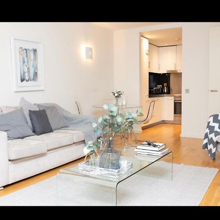 London Luxury 1 Bedroom Apartment Minutes Walk From Canary Wharf Esterno foto
