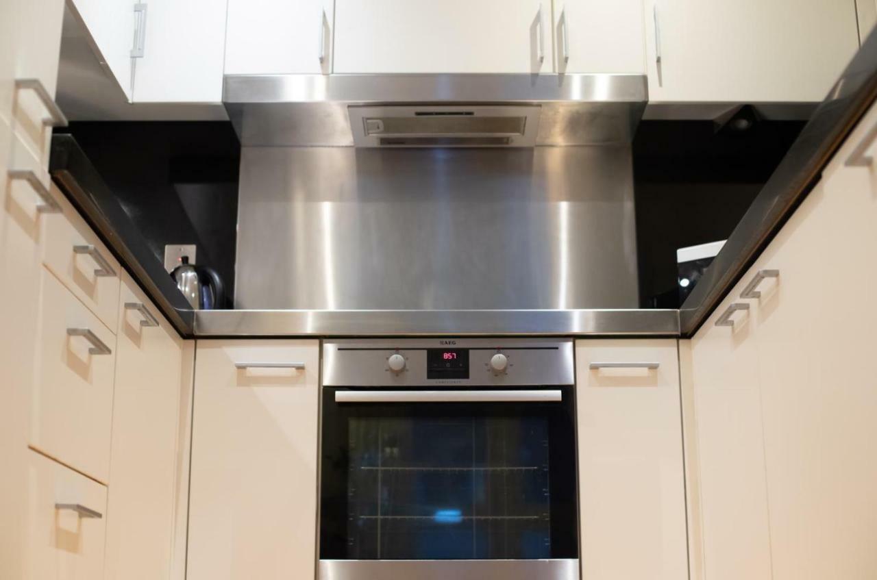 London Luxury 1 Bedroom Apartment Minutes Walk From Canary Wharf Esterno foto